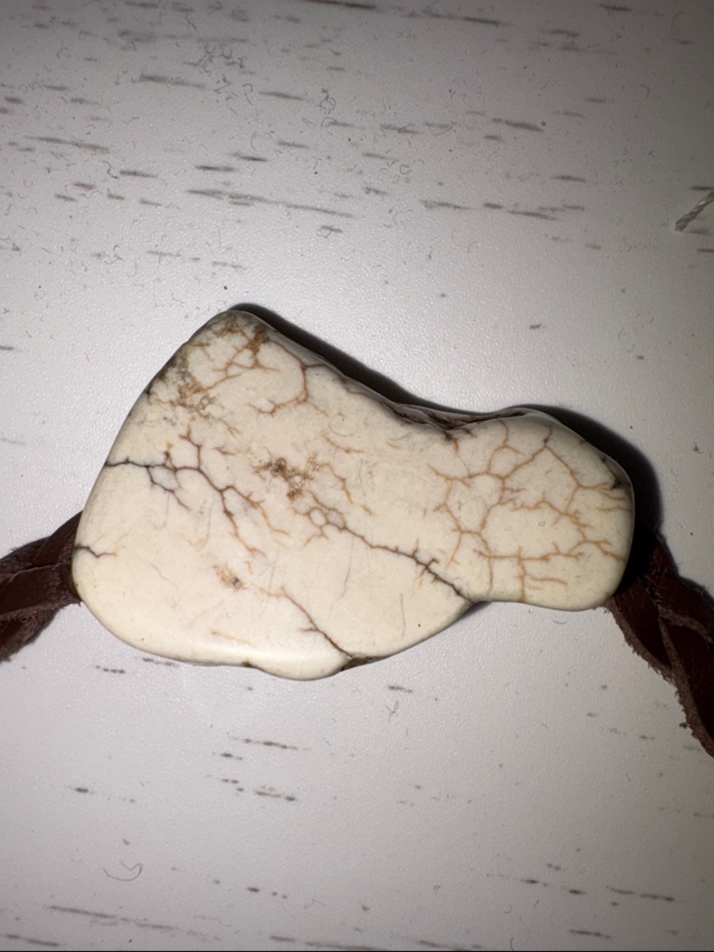 White Heart Stone Braided Brown chocker - Picture 4 of 4